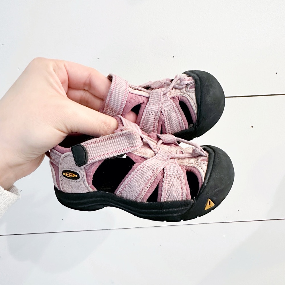 Keen toddler hiking sandals